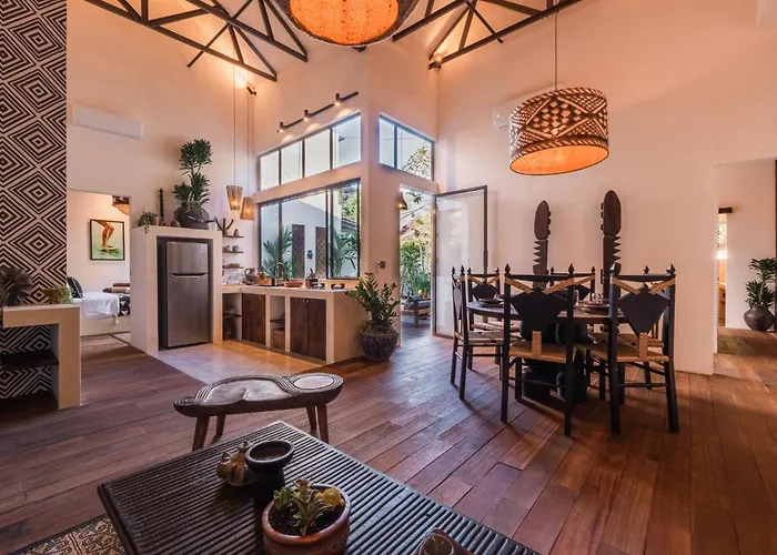 Elegant Tropical Escape With Private Pool Villa Uluwatu