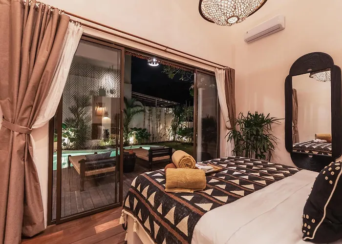 Villa Elegant Tropical Escape With Private Pool *